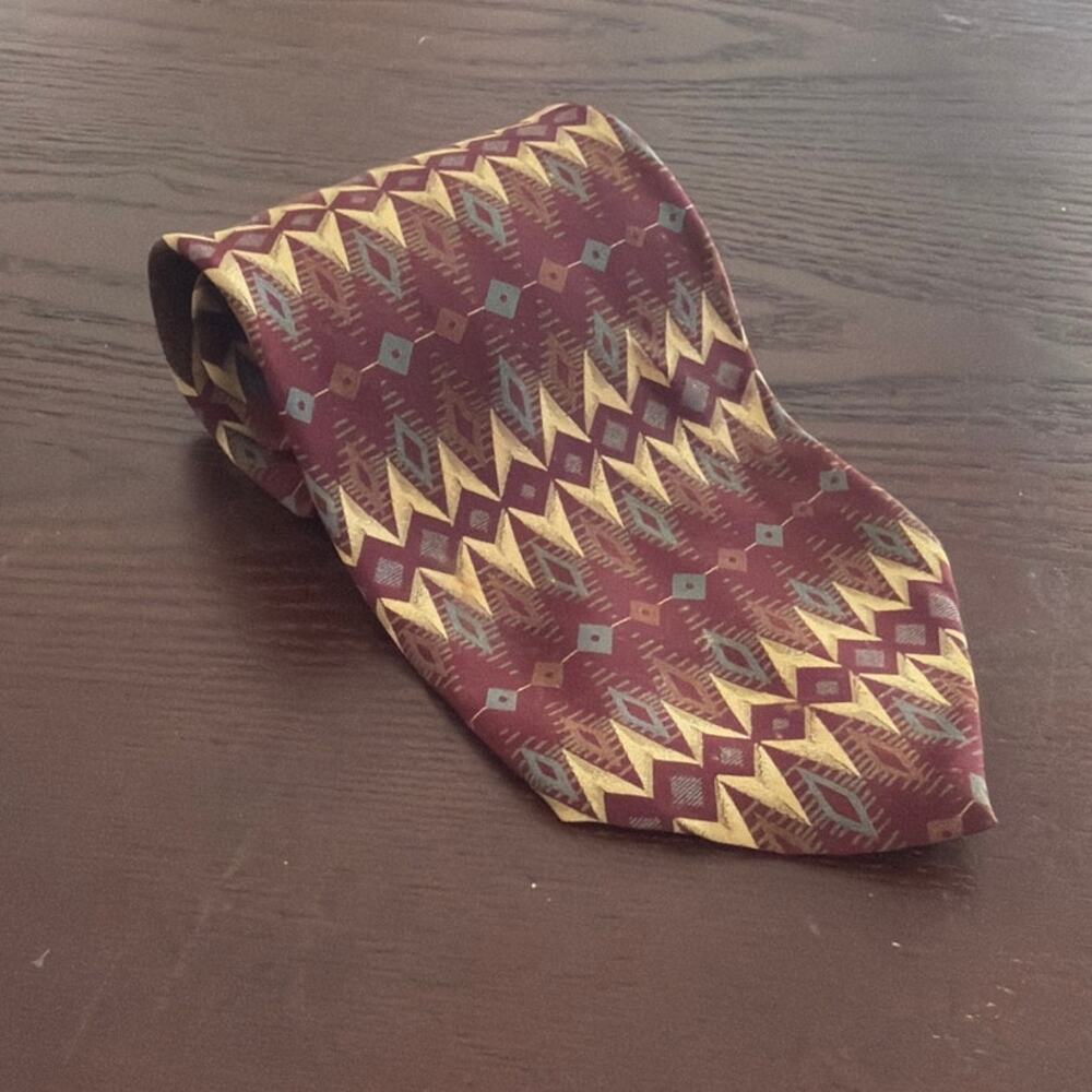 Jhane Barnes 100% Silk NeckTie Made in Japan Maroon Yellow Southwest Geometric